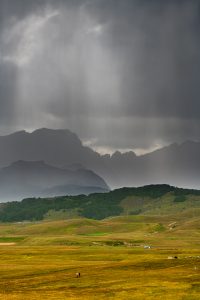 Bouře nad obzorem